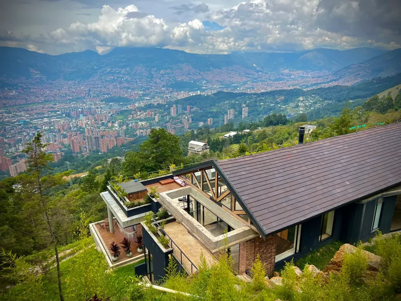 Villa Las Palmas, Alto de las Palmas, Medellín